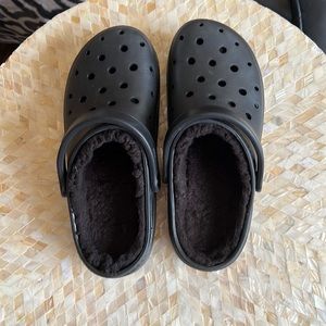 Ozark Trail Faux Fur Lined Clogs